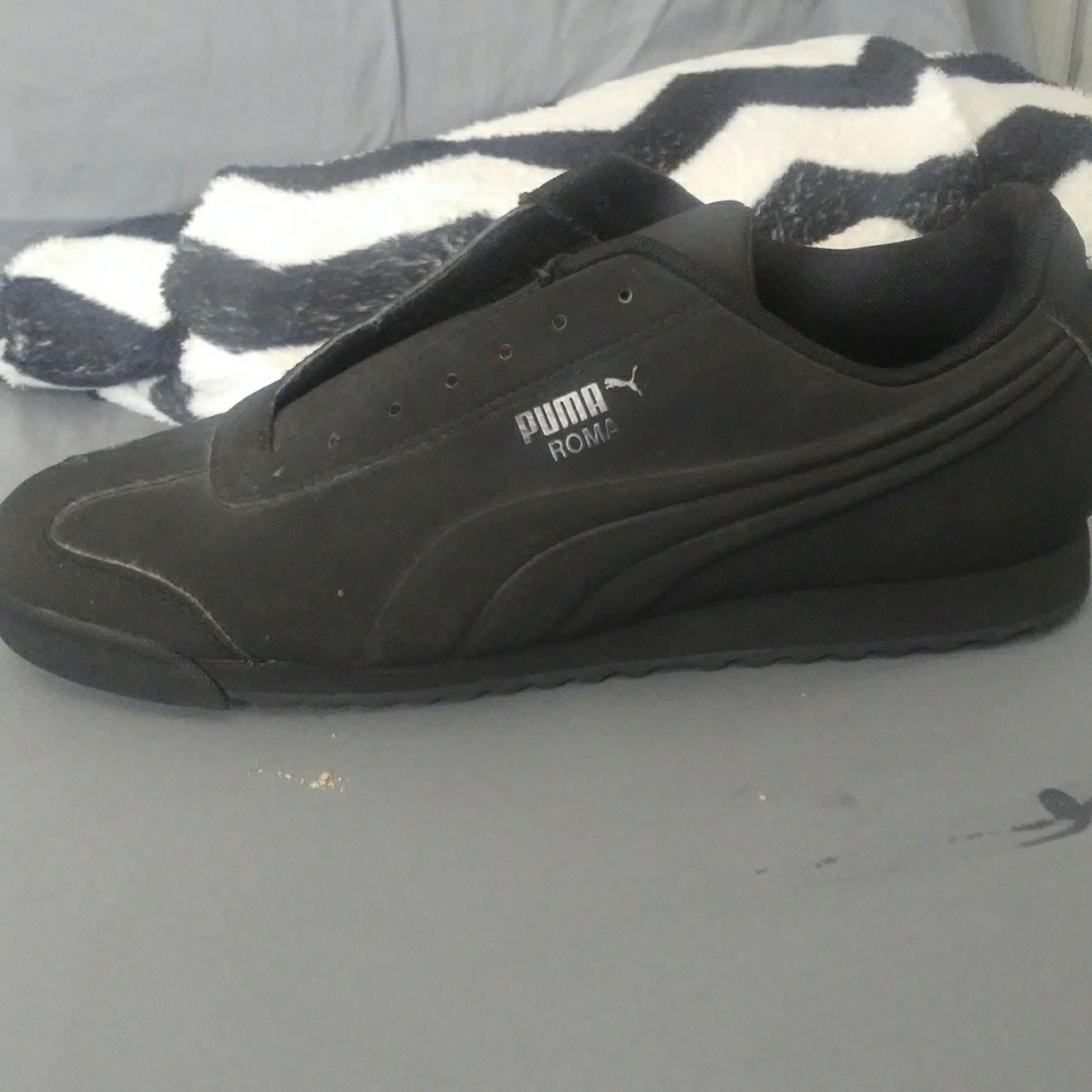 Black Suade Puma Roma
